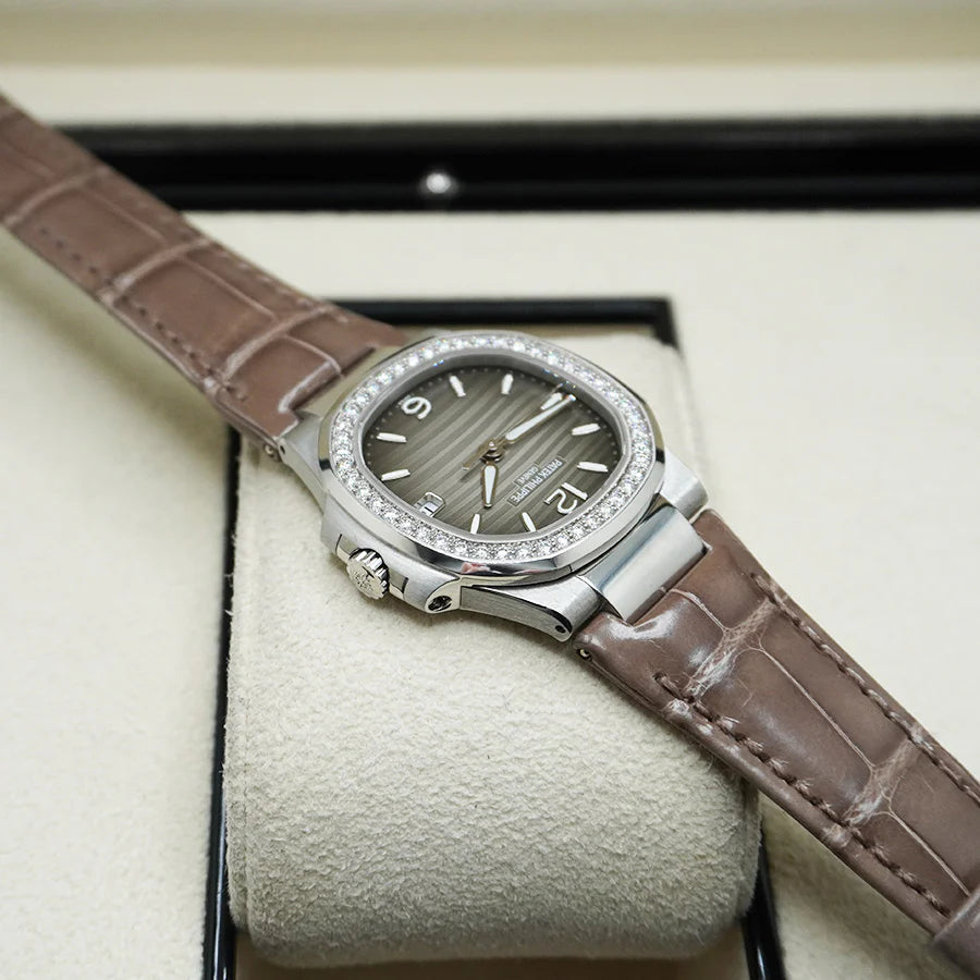 Patek Philippe Nautilus 7010G-012